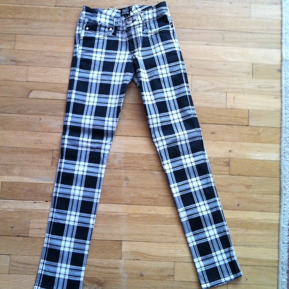 Tripp black white plaid jeans size 1 NWOT