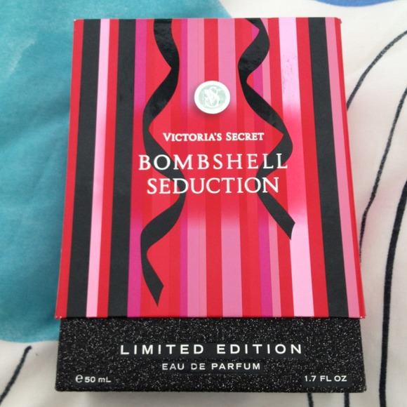 Victoria's Secret Bombshell seduction fragrance