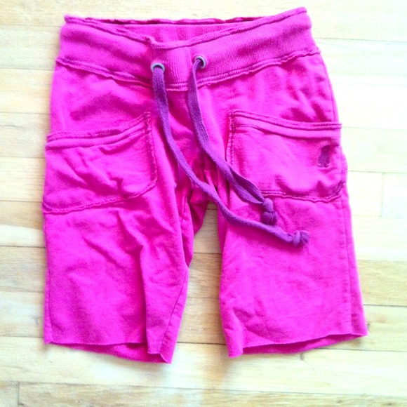 Pink Bermuda shorts small pink with pockets