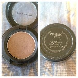 MAC eyeshadow in Innuendo