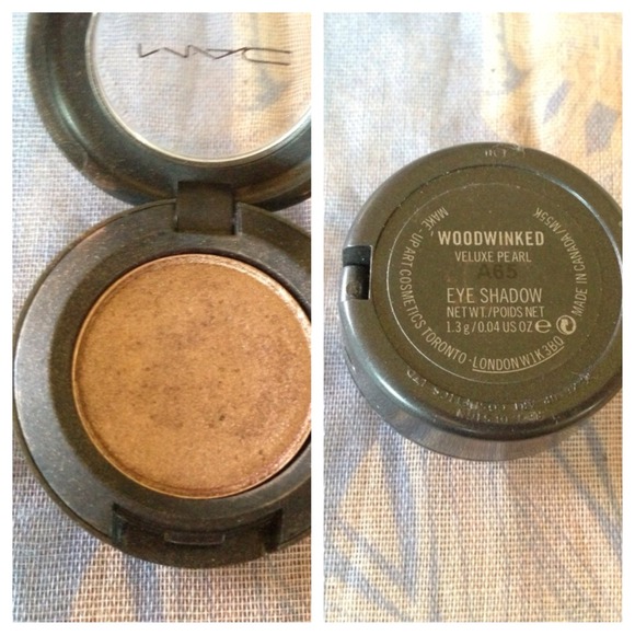 🚫SOLD🚫 MAC eyeshadow in Woodwinked - Picture 1 of 1