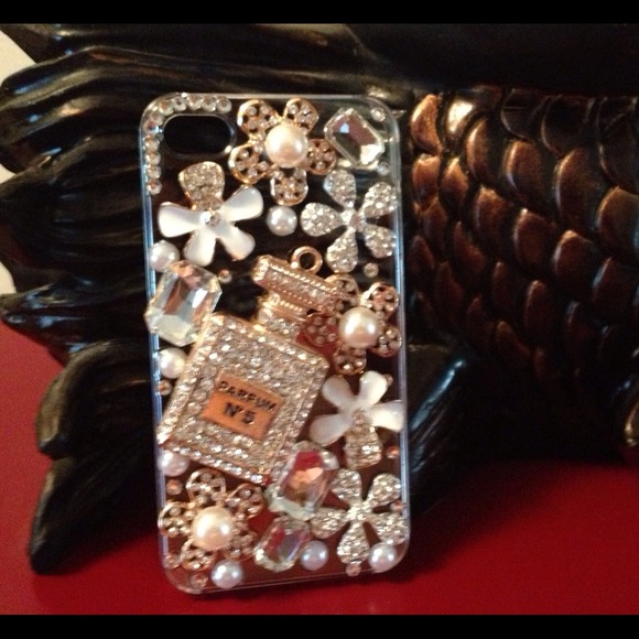 Beautiful Luxury Gold 3D Eau de Parfume Case - Picture 2 of 2