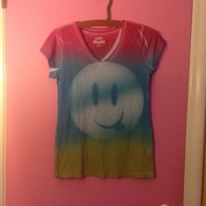 Multicolored T-shirt with a smily face