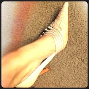 Chinese laundry pointy heels💝💝💝