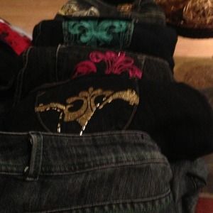 5 pair of Dereon jeans