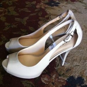 🔴SOLD🔴Guess by Marciano heels nwot