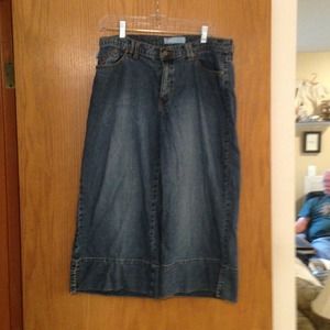 🚫SOLD🚫Wide-Legged Denim Duplex Capris by Tyte