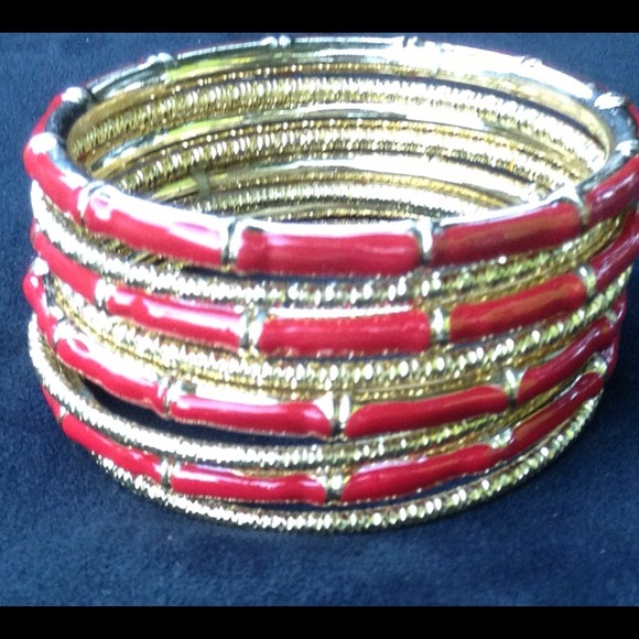 red bangles - Picture 2 of 3