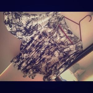 Black and white dress top