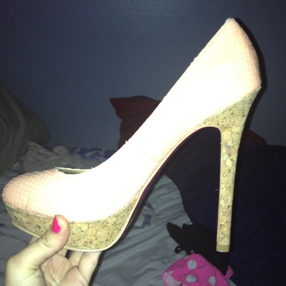 Paris Hilton snake skin pink
