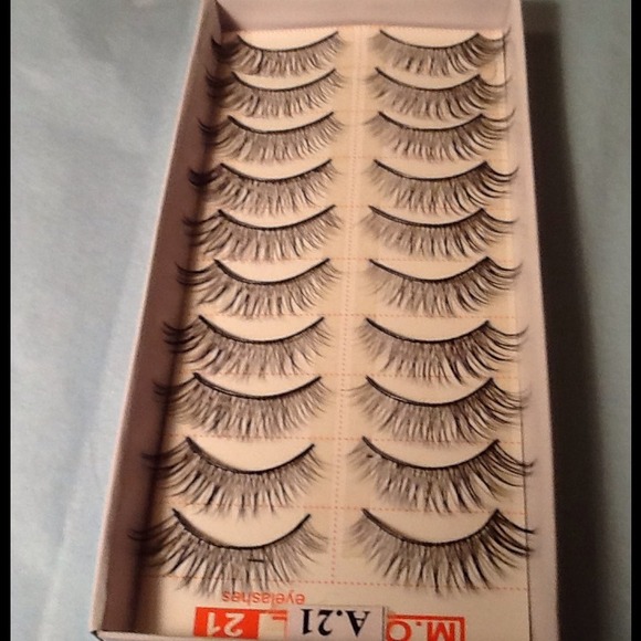 False lashes