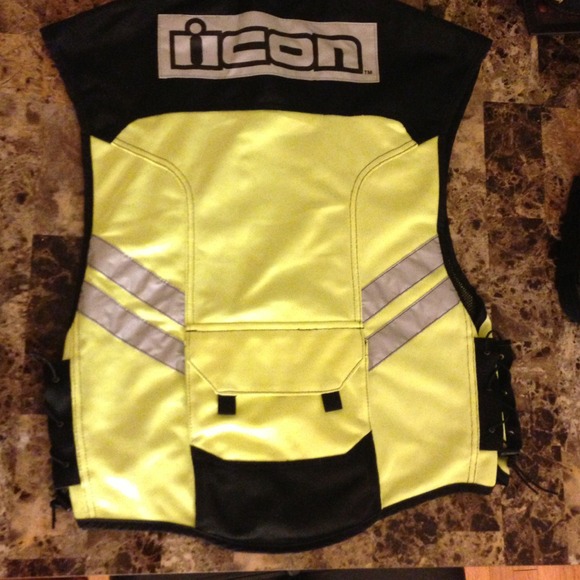 Military Approved Motorcycle Reflective Vest - Picture 3 of 5
