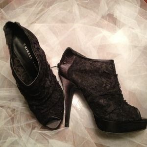 Reduced****Chinese Laundry lace heels