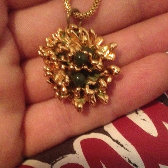 Vintage gold tone necklace - Picture 4 of 4