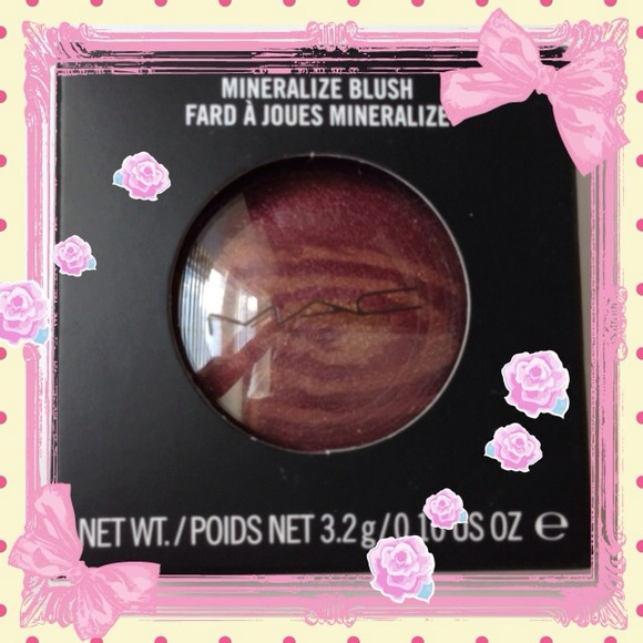 ❌Trade❌💯 Authentic LE Mac Mineralize Blush