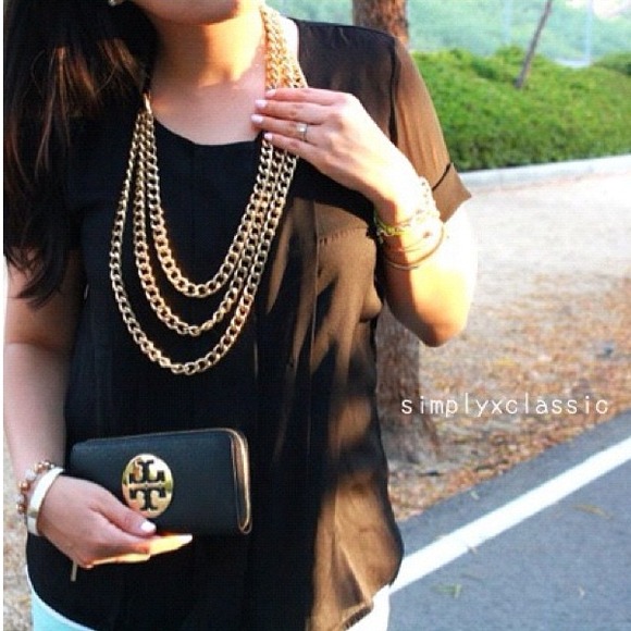 SOLD HRH all the rage necklace - Picture 2 of 3