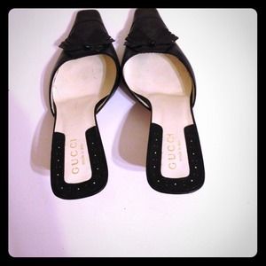 Gucci slides and scarves bundle