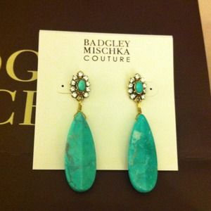 Badgley Mischka Earrings 💁