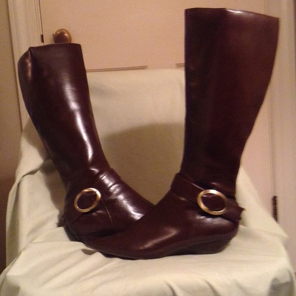 Brown boots