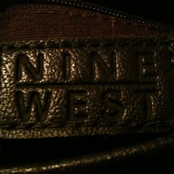Nine West leather purse - Picture 3 of 4