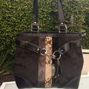 Large coach purse! Authentic