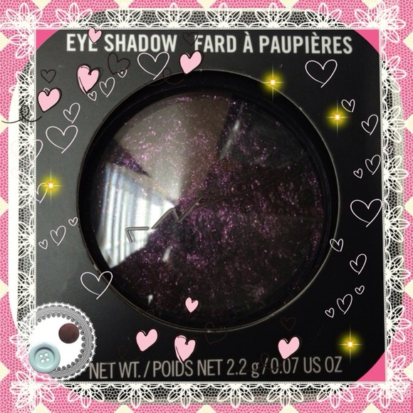 ❌Sold❌💯 Authentic Mac Eyeshadow