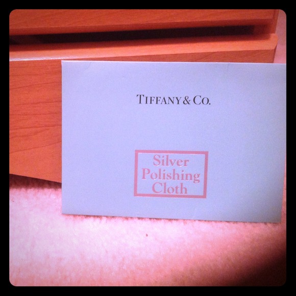 💢💢SOLD💢💢💢.  Tiffany Polishing Cloth!!