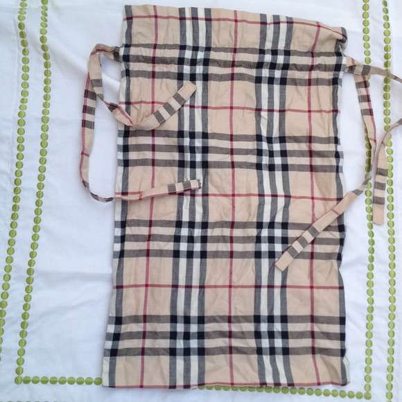 Authentic Burberry cloth bag - Picture 4 of 4