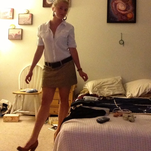 Donated! Tan corduroy mini skirt - Picture 2 of 4