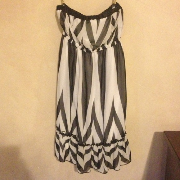 ❌Sold❌Black and white print dress