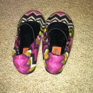 Wrislet, olive green bag, tank and black dress :-)