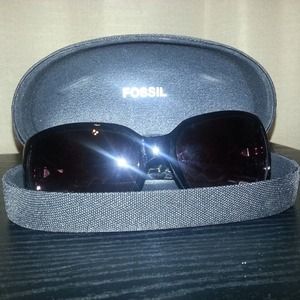 Fossil Sunglasses & Fossil Fabric Case❗SALE❗