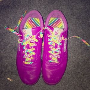 **SOLD**Reebok Tennis Shoes Size 7.5