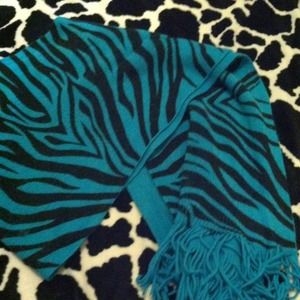 Turquoise zebra scarf