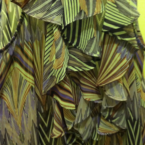 Ruffle blouse - Picture 2 of 4