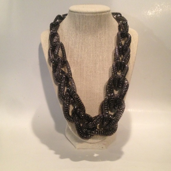 Jewelry - Black Metal Weave Snake Necklace
