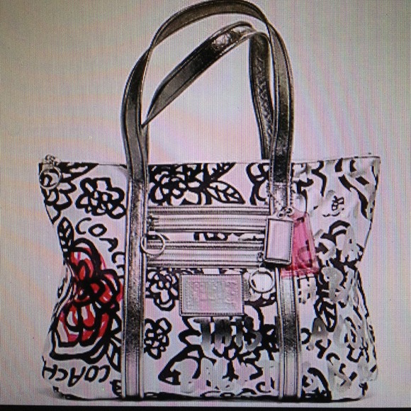 Coach Handbags - Coach PoppyFloral Graffiti Glam Tote