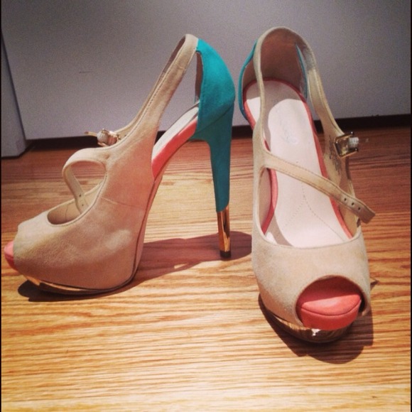 Boutique 9 pumps