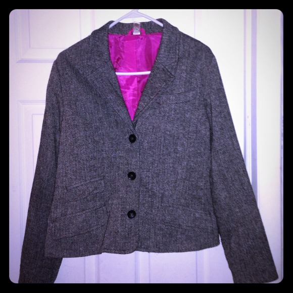 Cute tweed blazer