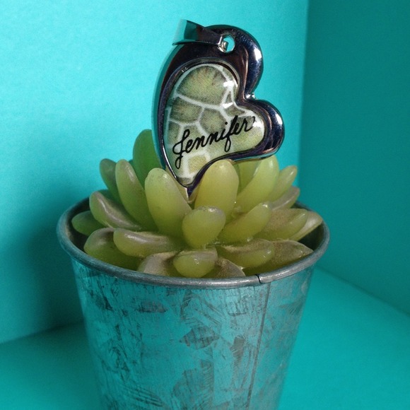 💚SALE💚JENNIFER💚Heart shaped pendant💚