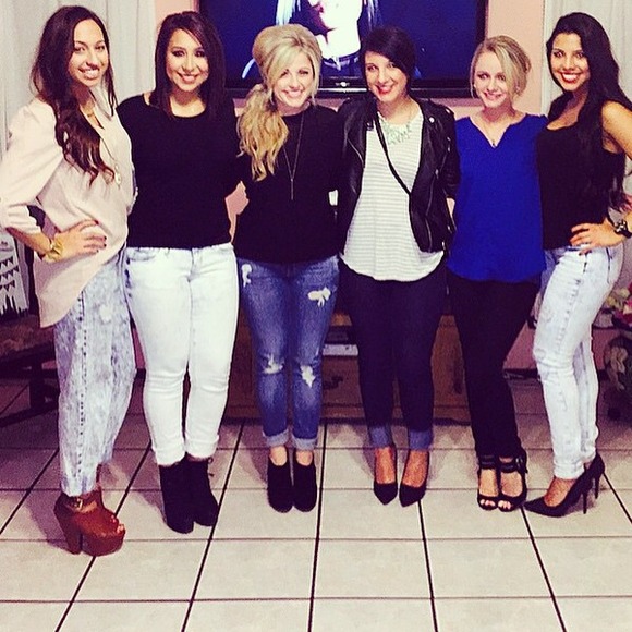 Welcome to My closet.. 🎀 - Picture 4 of 4