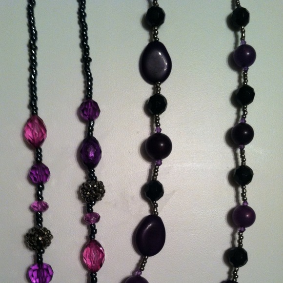 Purple necklaces - Picture 2 of 4