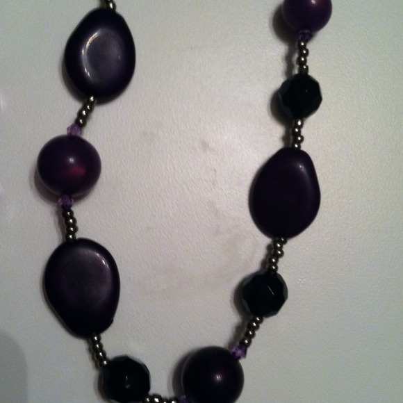 Purple necklaces - Picture 4 of 4