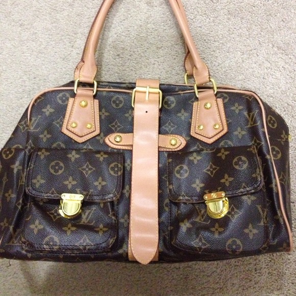 SOLD Louis Vuitton Manhattan Purse