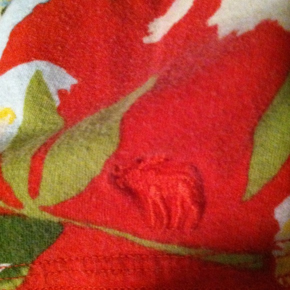 Abercrombie & finch floral top - Picture 2 of 3