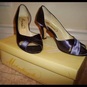 🔶REDUCED🔶 .David's Bridal Criss Cross Heels.