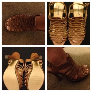 💥Cute mesh like brown shoes💥