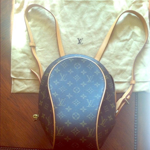 Louis Vuitton Handbags - 100% authentic Louis Vuitton