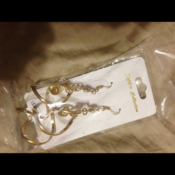 Fashion earrings Brand new
