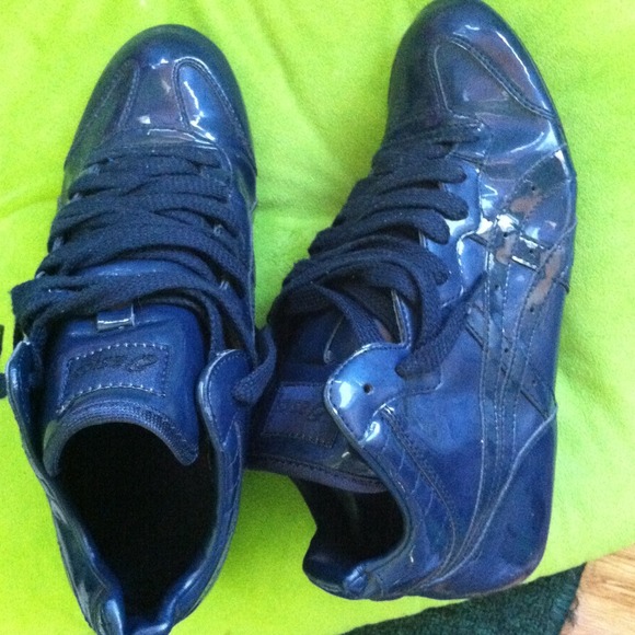 Asics tiger patent dark blue shoes